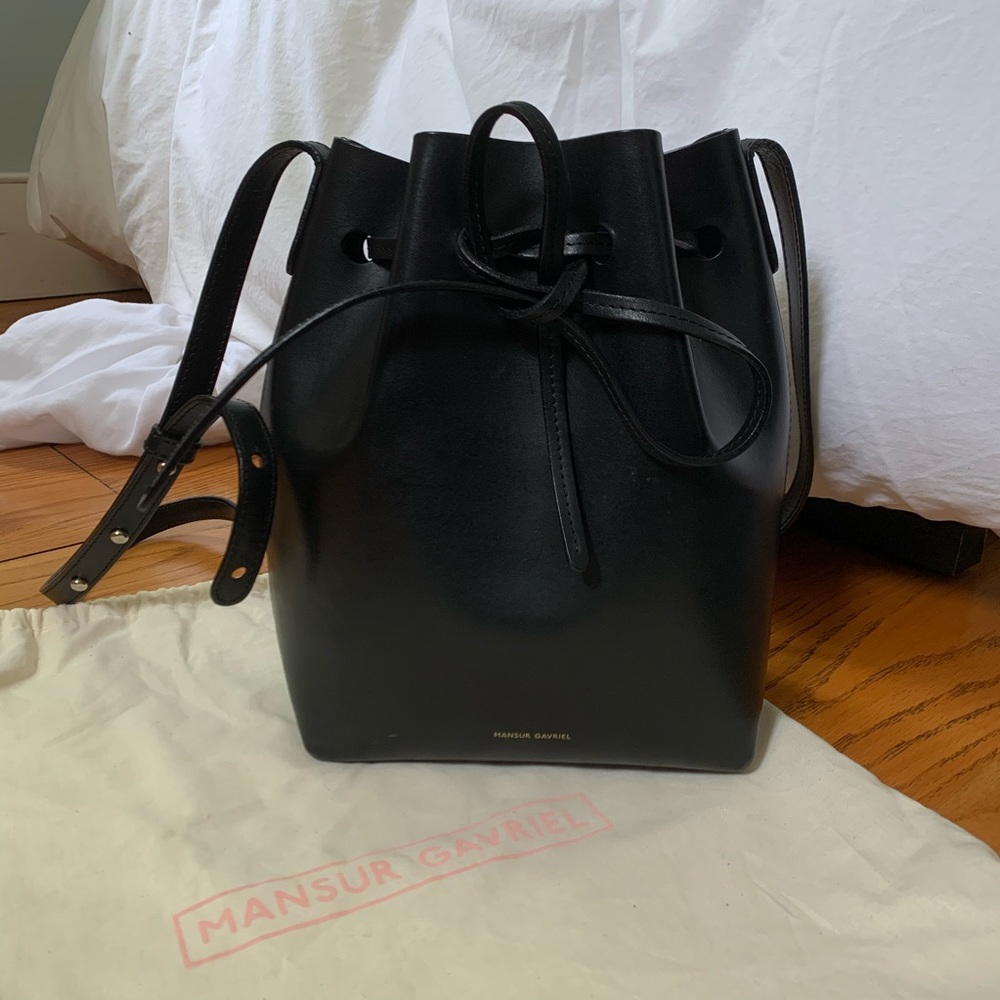 Mansur Gavriel Bucket Bag AMAZING Condition!